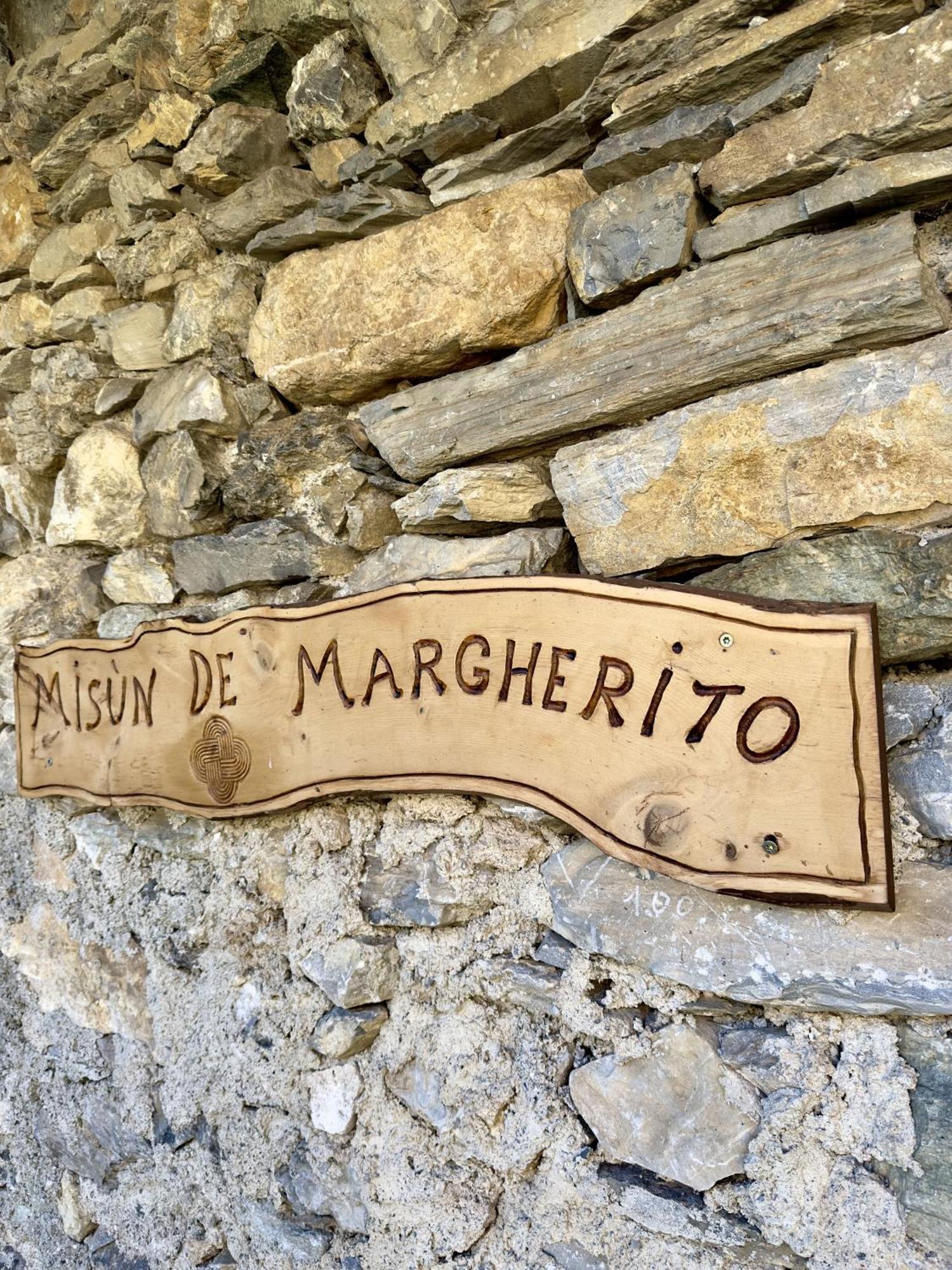 La Mizoun De Marguerito - Appartamento Genziana Chiappera Bagian luar foto